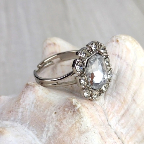 ❤️BUNDLE ONLY❤️ Silver Tone Rhinestone Adjustable Ring - Picture 9 of 10